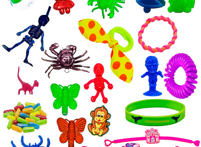 большое пополнение игрушек в капсулах