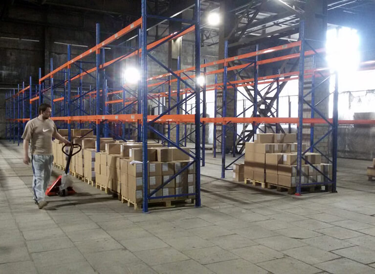 наш склад переезжает