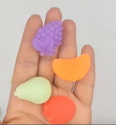 Игрушка сквиш "Фруктовый сад" Игрушка сквиш "Фруктовый сад"