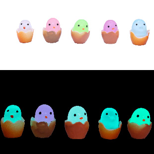 Игрушка "Цыпленок" светится в темноте