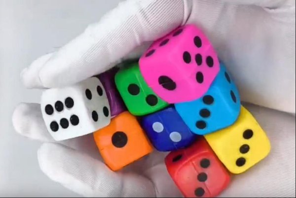 Игрушка "Кубик" Игрушка "Кубик"